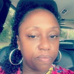 Meet your Posher, Latonja